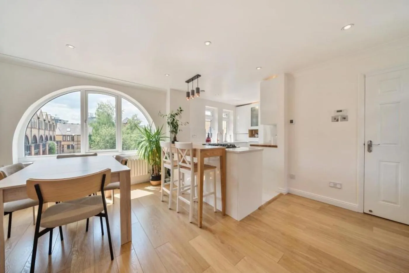 Elegant Modern Cozy 3Bd Apt 1Gb Wifi - Luxurylondonstays 0*, ロンドン イギリス